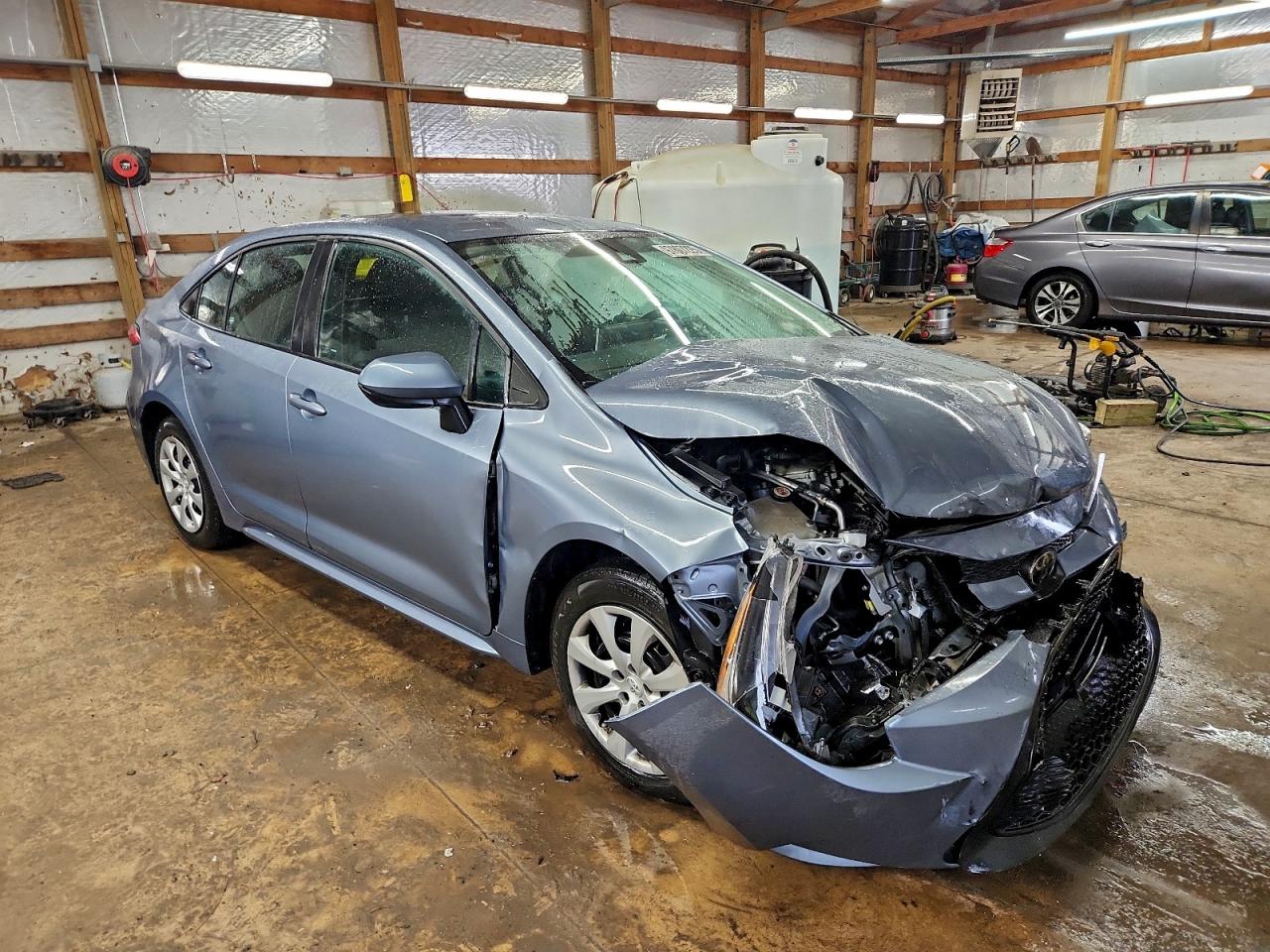 2021 TOYOTA COROLLA LE photo 4