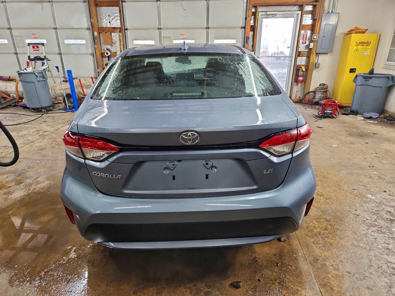 2021 TOYOTA COROLLA LE photo 6
