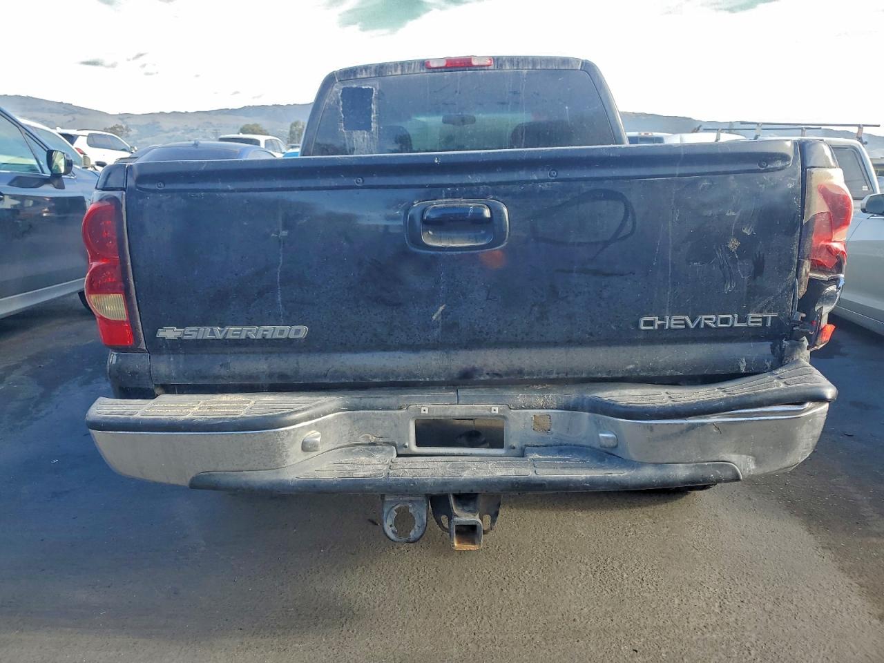 2002 CHEVROLET SILVERADO C1500 photo 6