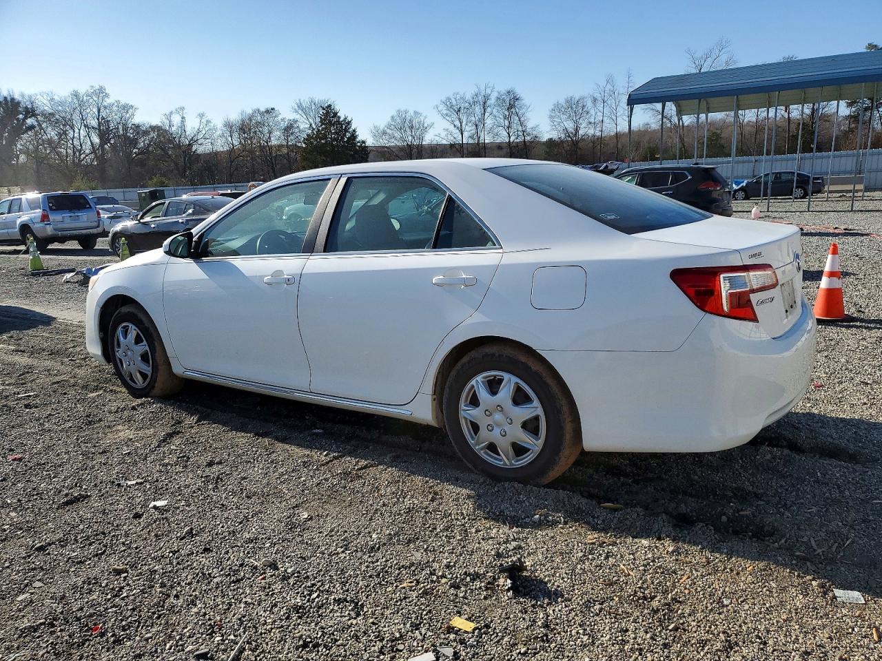 2013 TOYOTA CAMRY L photo 2