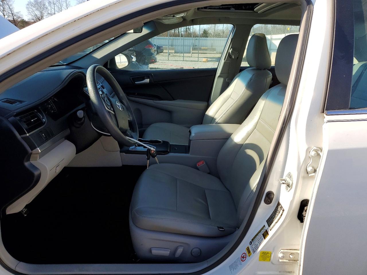 2013 TOYOTA CAMRY L photo 7