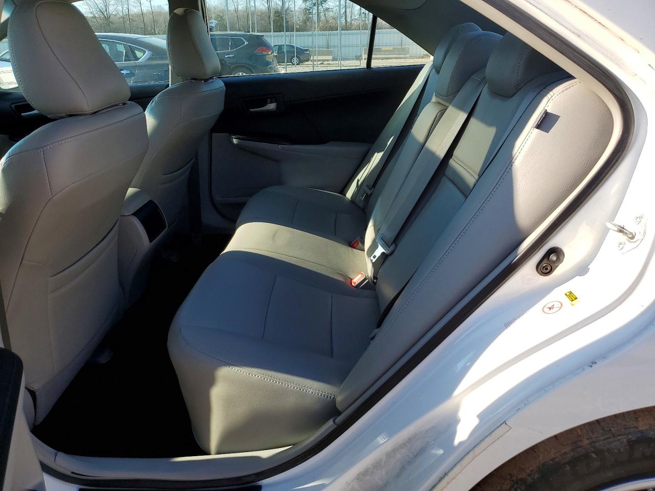2013 TOYOTA CAMRY L photo 10