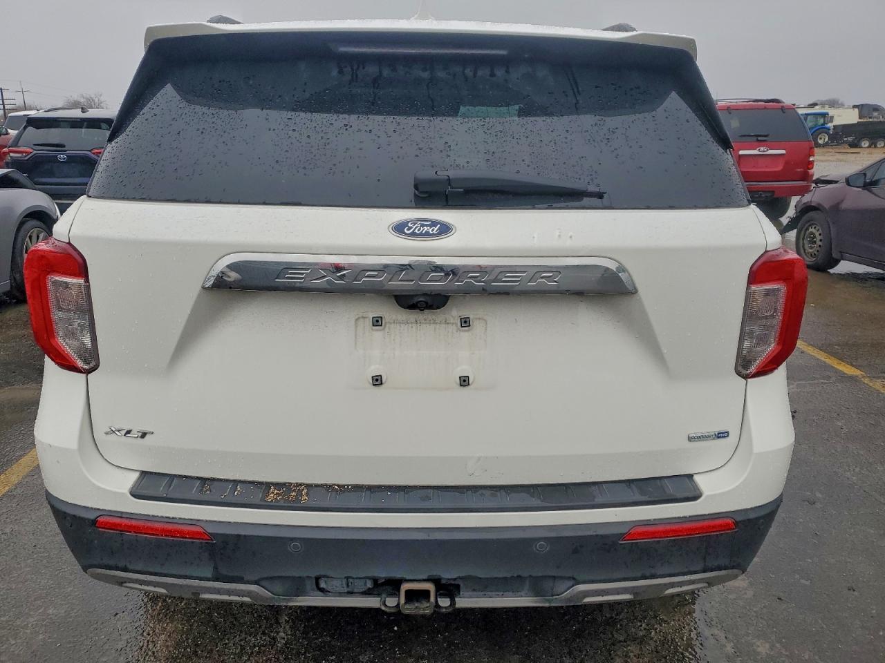 2020 FORD EXPLORER XLT photo 6