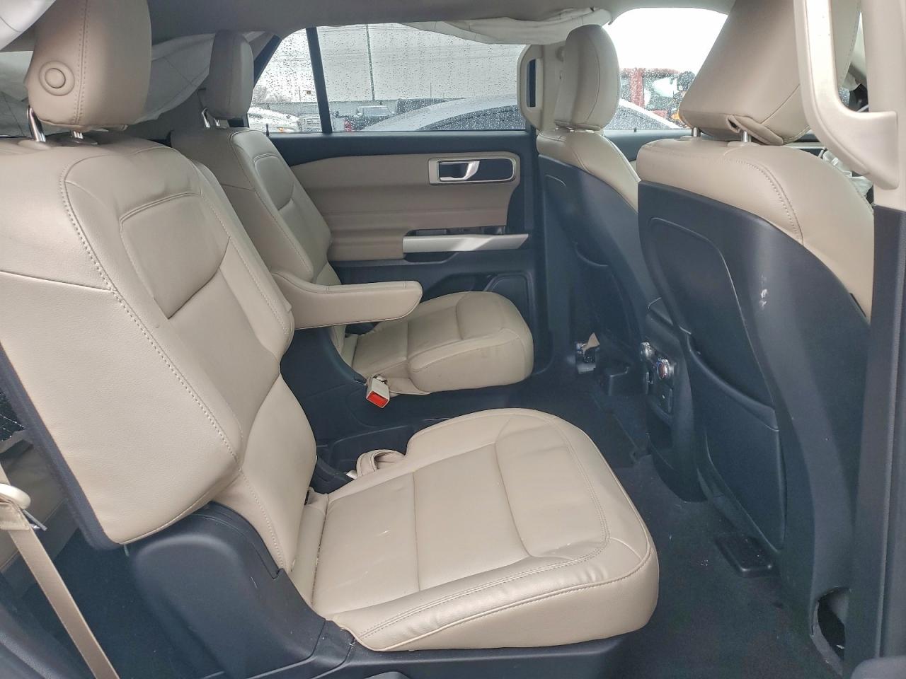 2020 FORD EXPLORER XLT photo 11