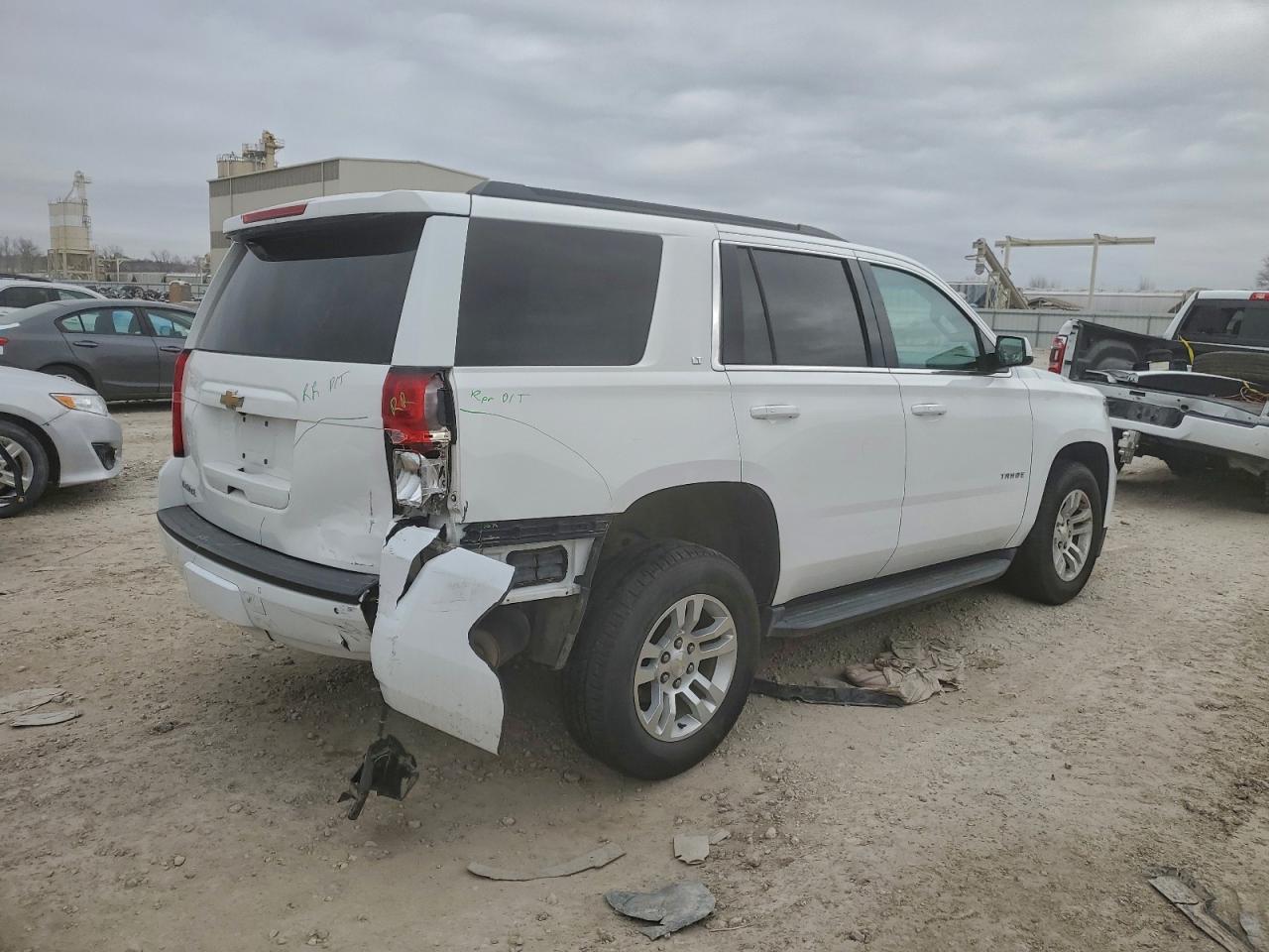 2015 CHEVROLET TAHOE K1500 LT photo 3