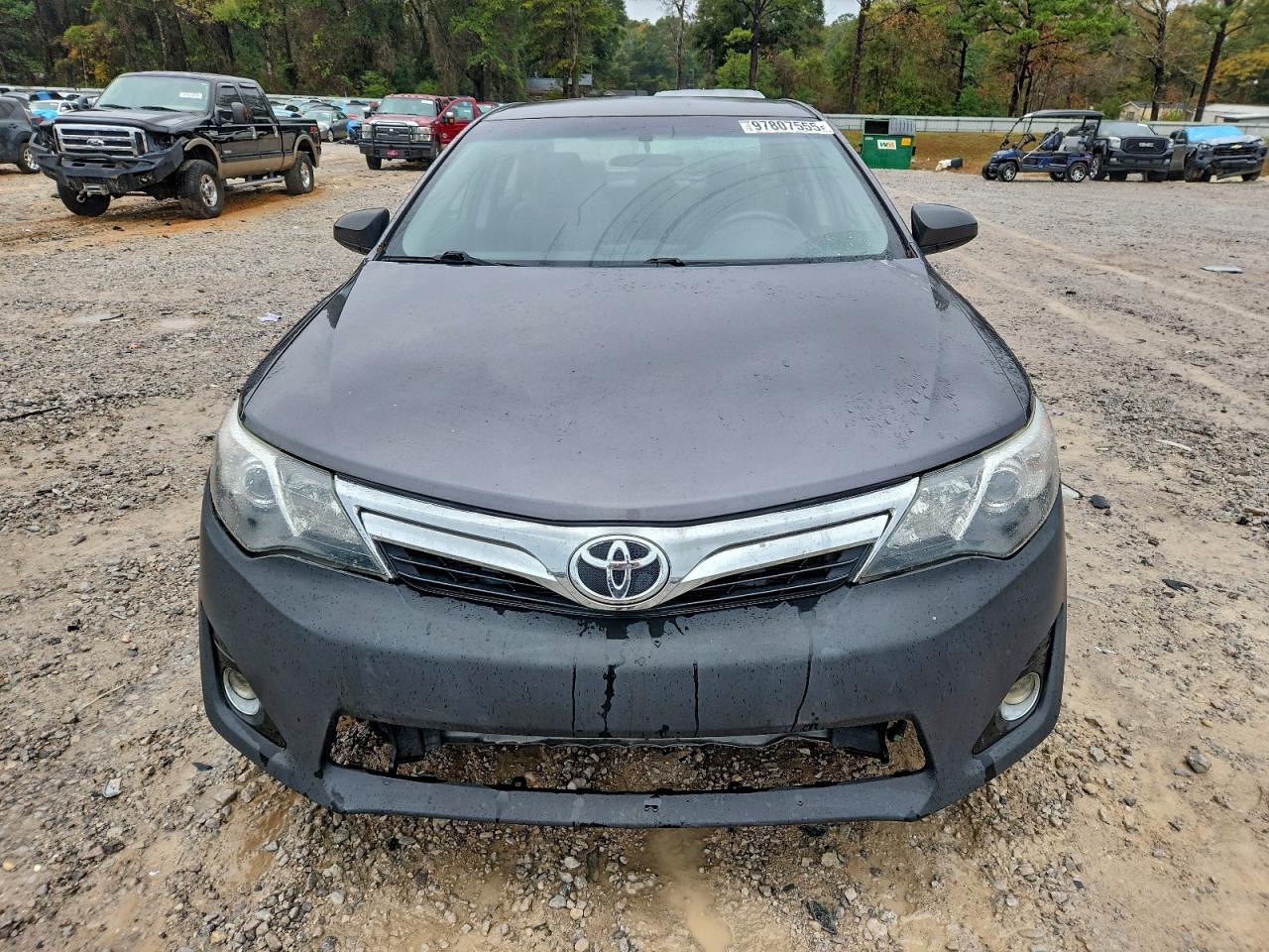 2014 TOYOTA CAMRY L photo 5