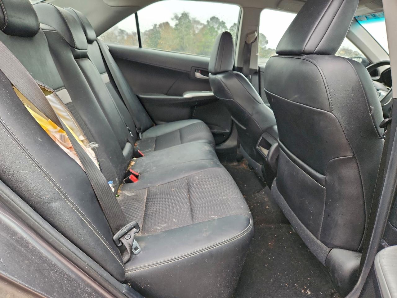 2014 TOYOTA CAMRY L photo 10