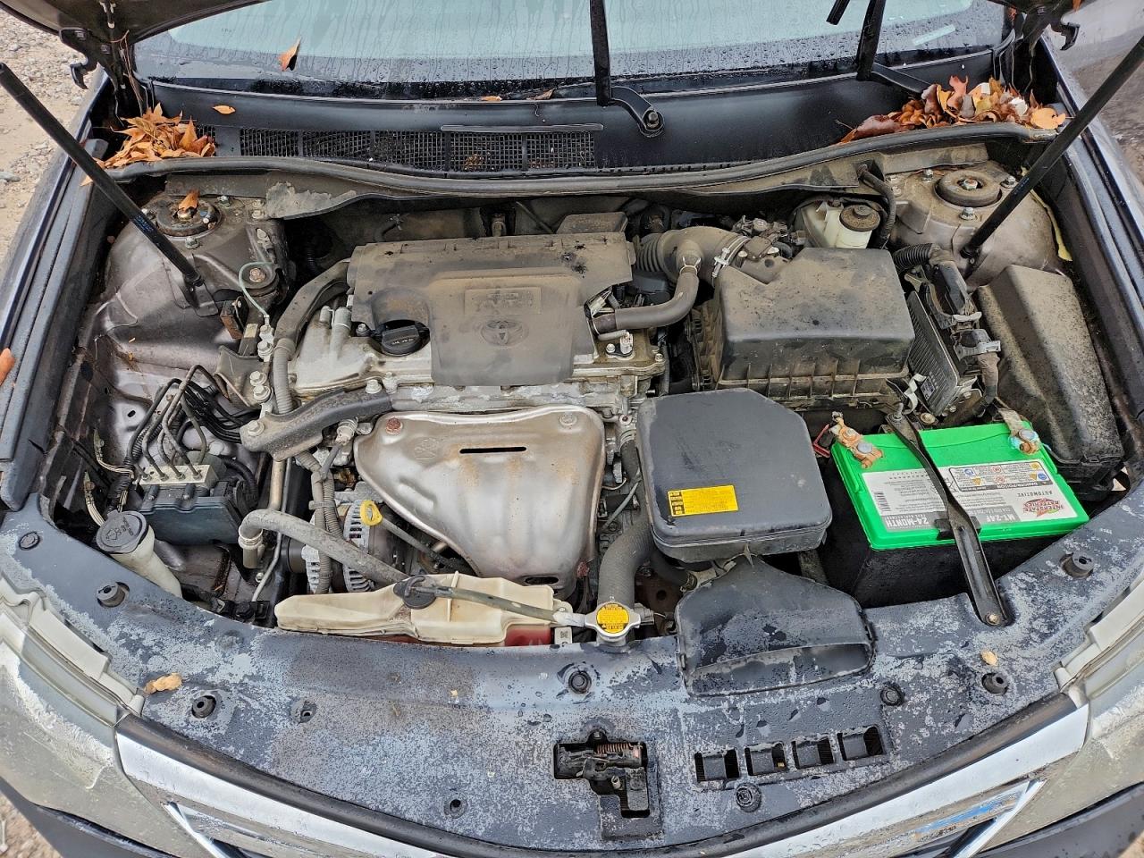2014 TOYOTA CAMRY L photo 11