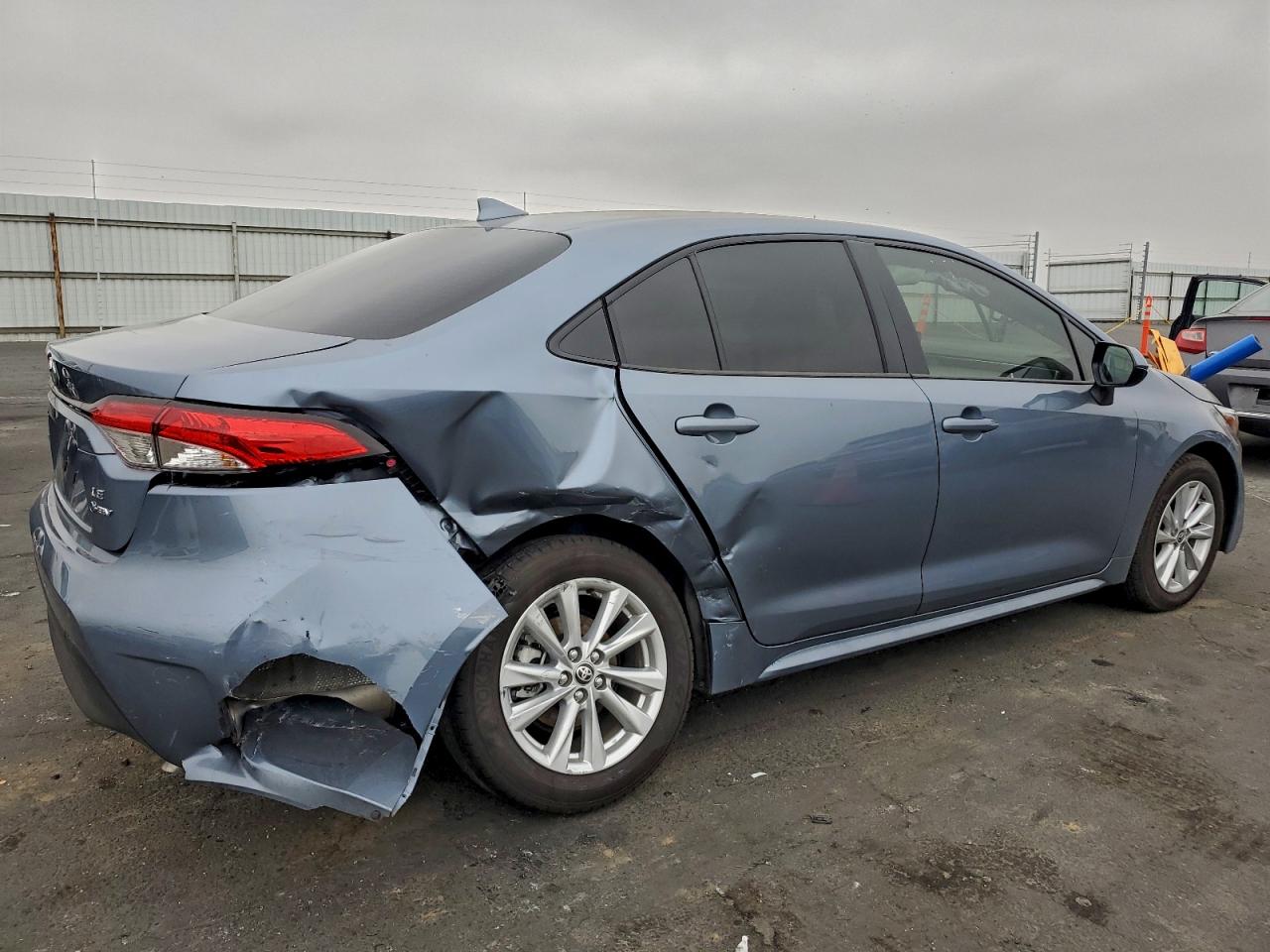 2025 TOYOTA COROLLA LE photo 7