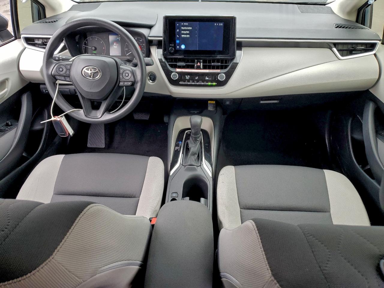 2025 TOYOTA COROLLA LE photo 22