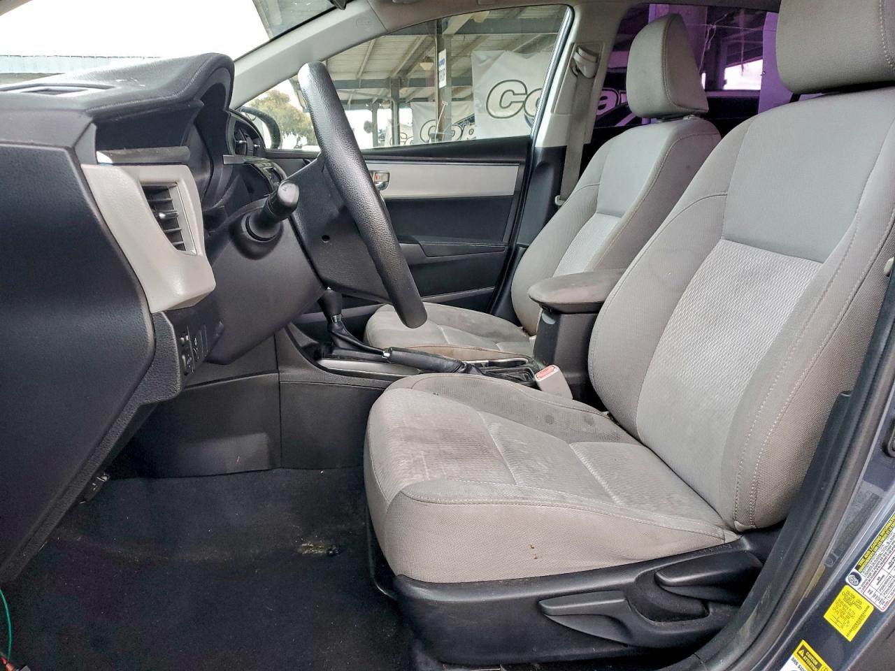 2015 TOYOTA COROLLA L photo 7