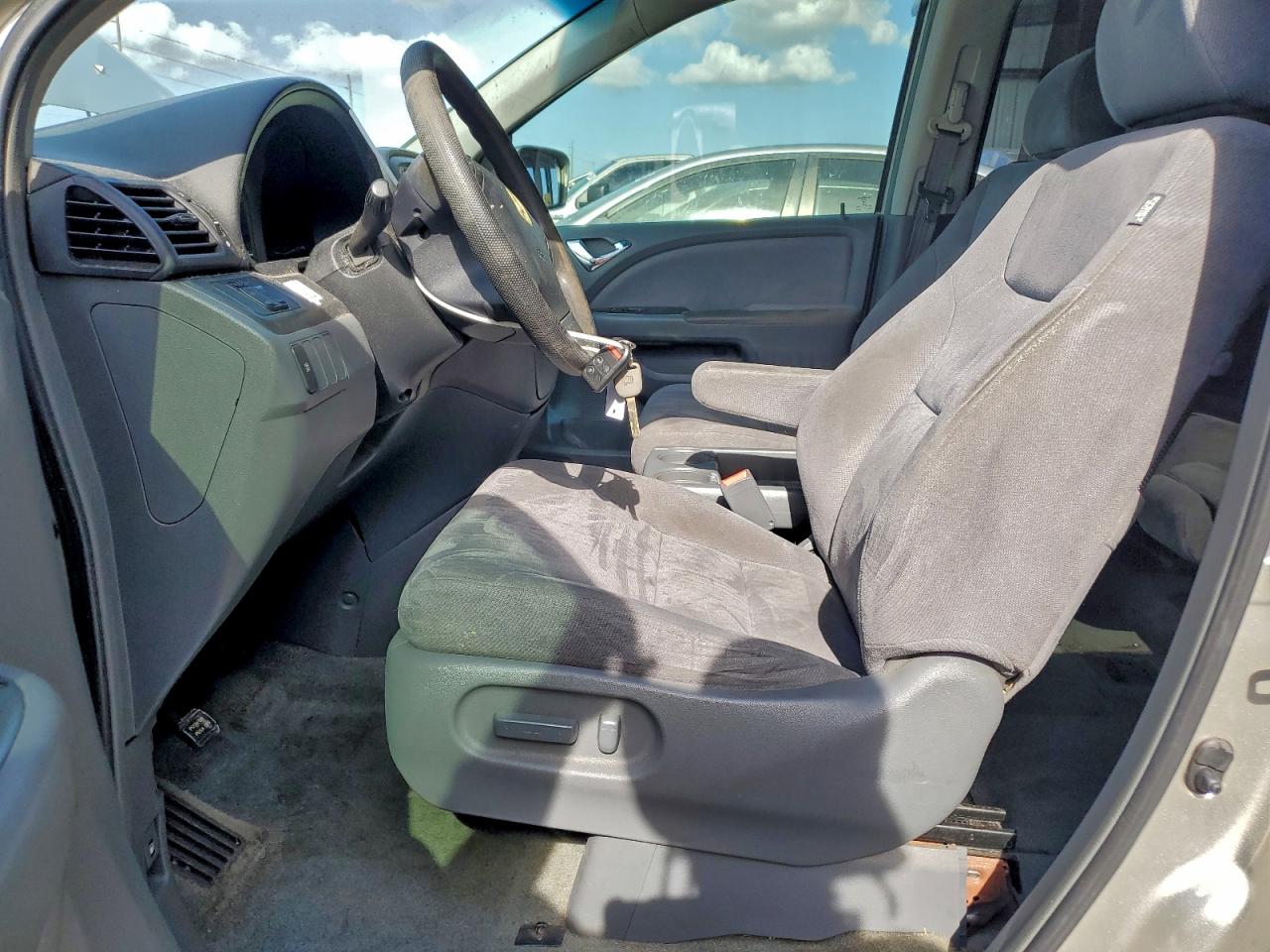 2006 HONDA ODYSSEY EX photo 7