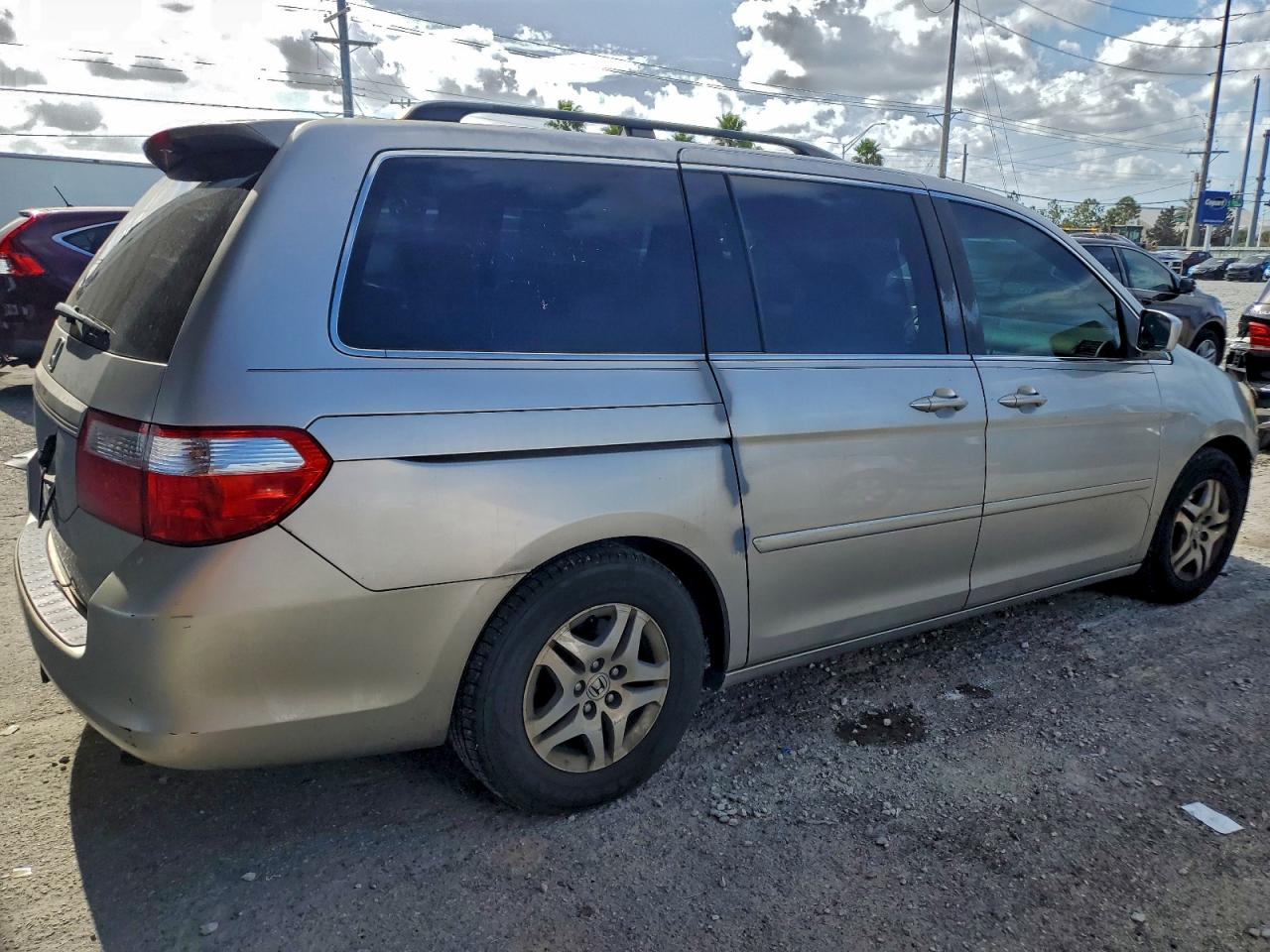 2006 HONDA ODYSSEY EX photo 3