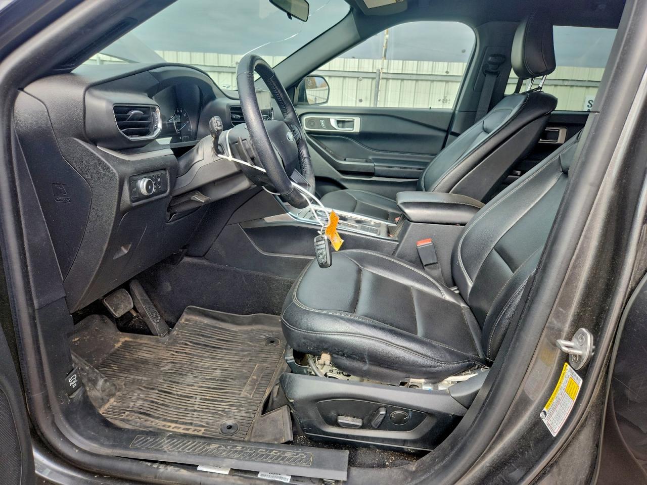 2020 FORD EXPLORER XLT photo 7