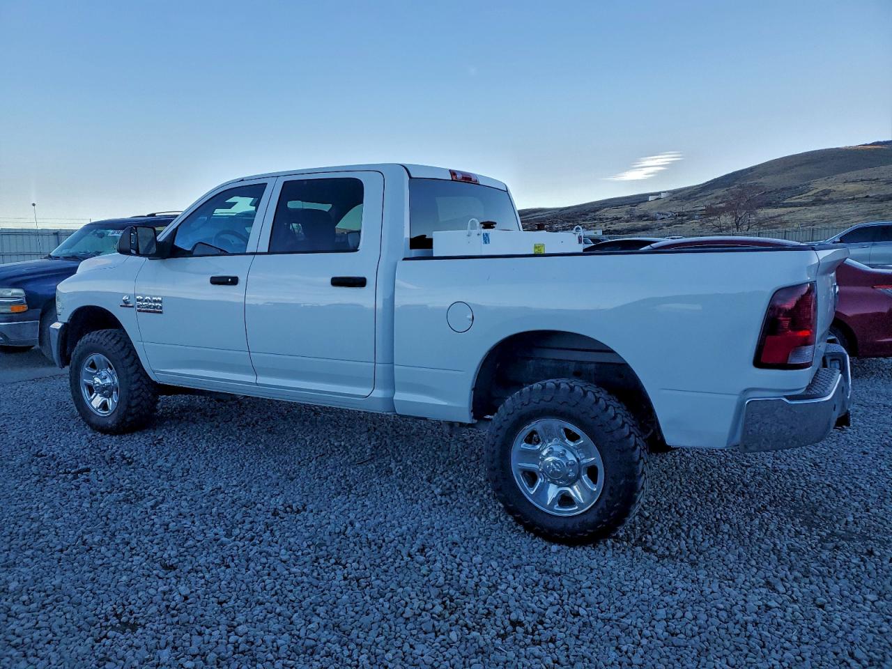 2018 RAM 2500 ST photo 2