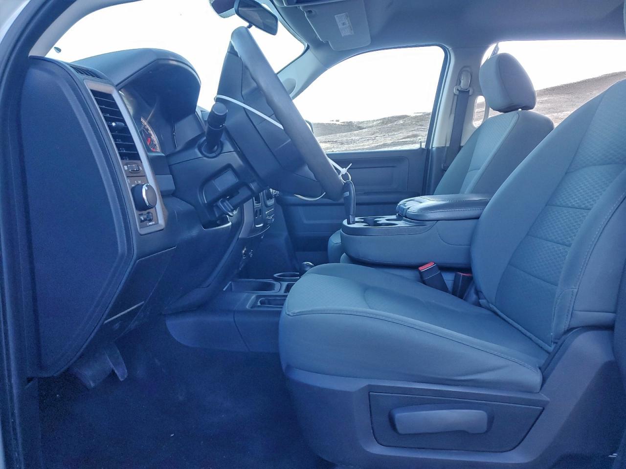 2018 RAM 2500 ST photo 7