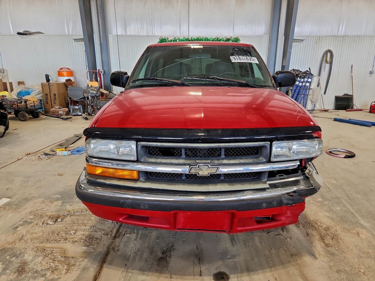 2001 CHEVROLET BLAZER photo 9