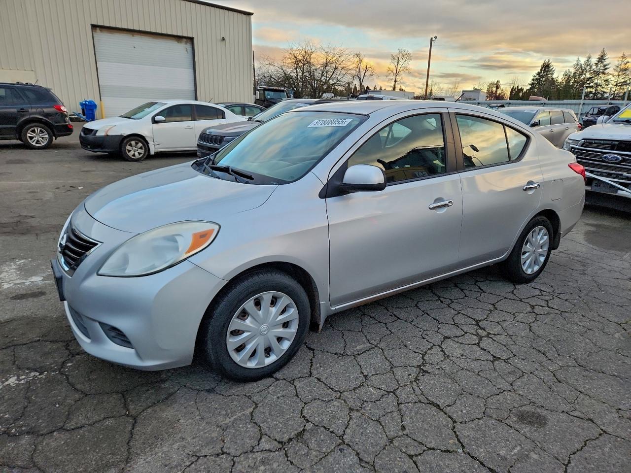 2012 NISSAN VERSA