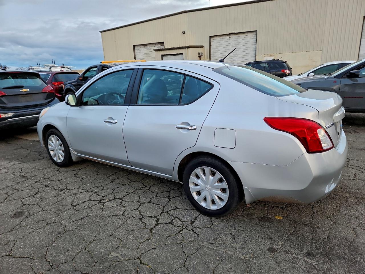 2012 NISSAN VERSA S photo 2