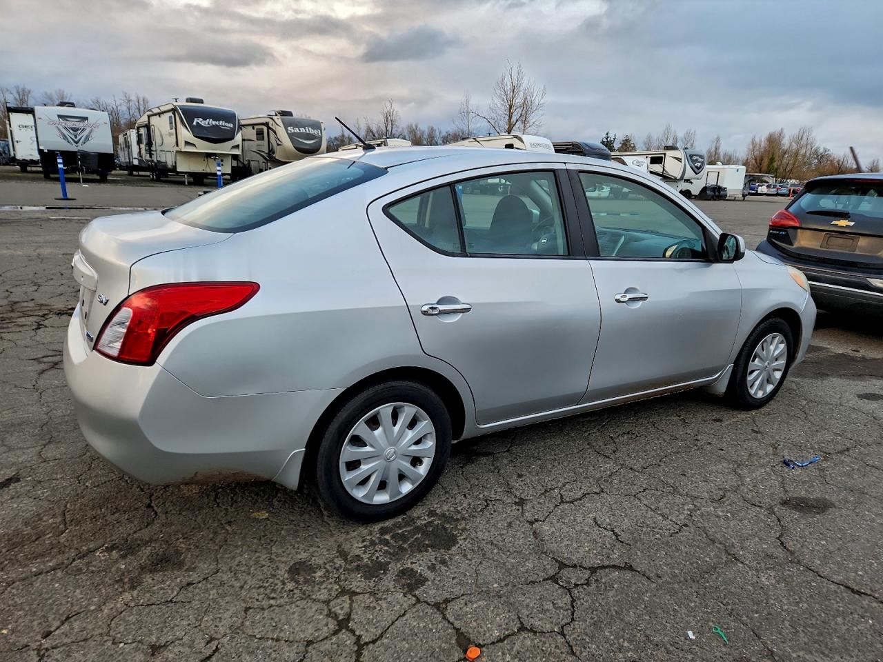 2012 NISSAN VERSA S photo 3