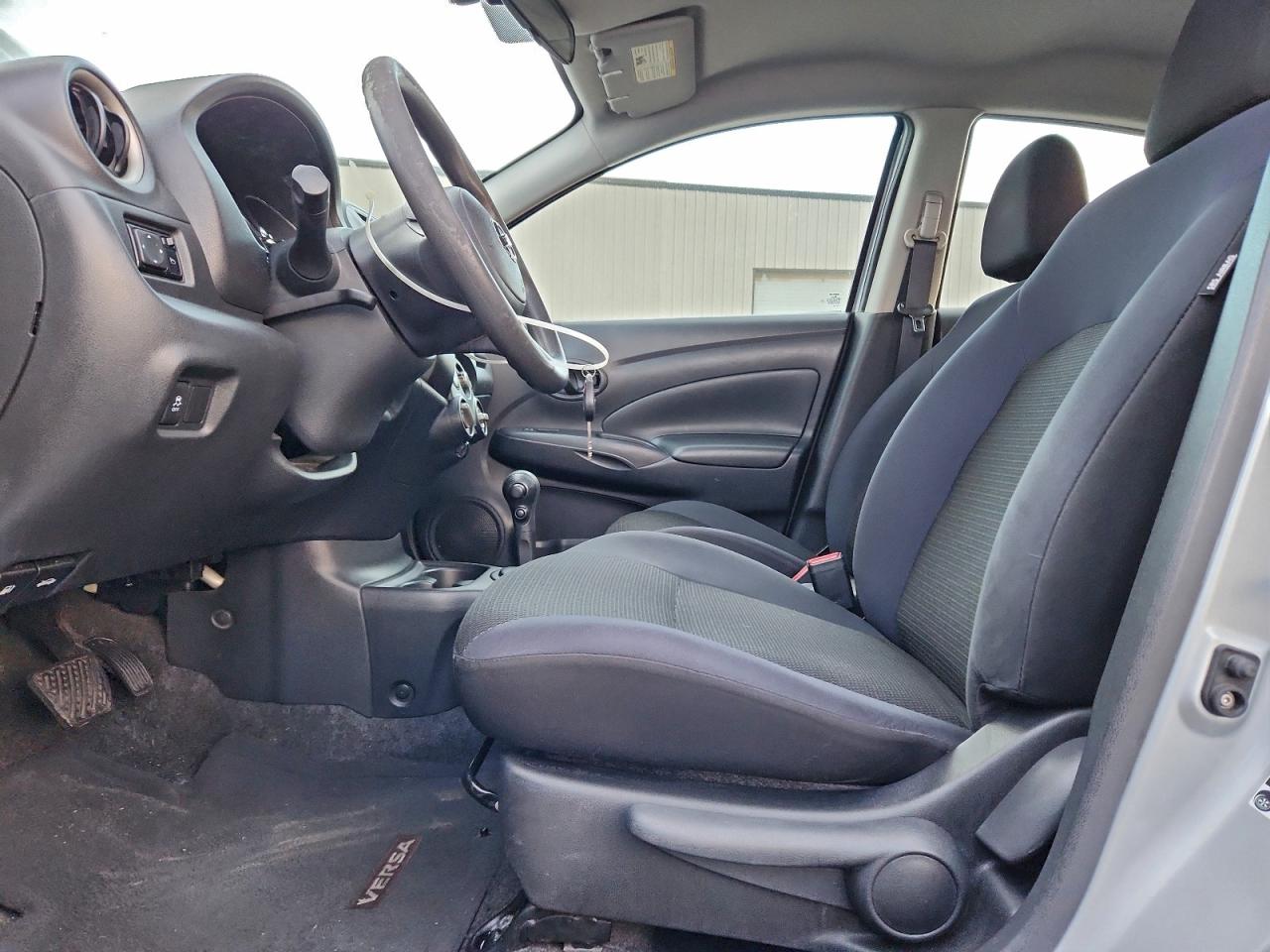2012 NISSAN VERSA S photo 7