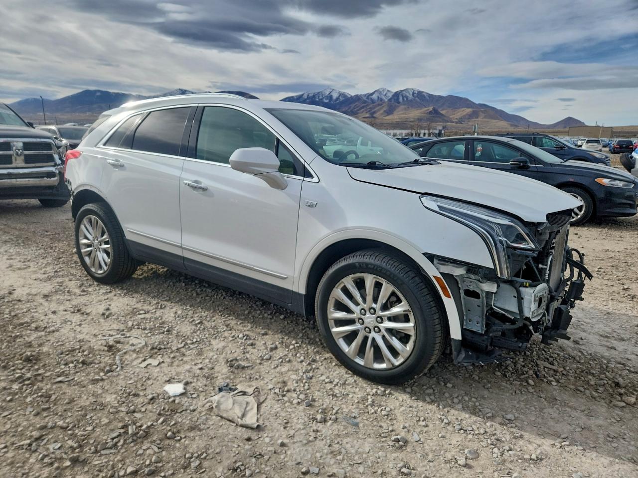 2019 CADILLAC XT5 PLATINUM photo 4