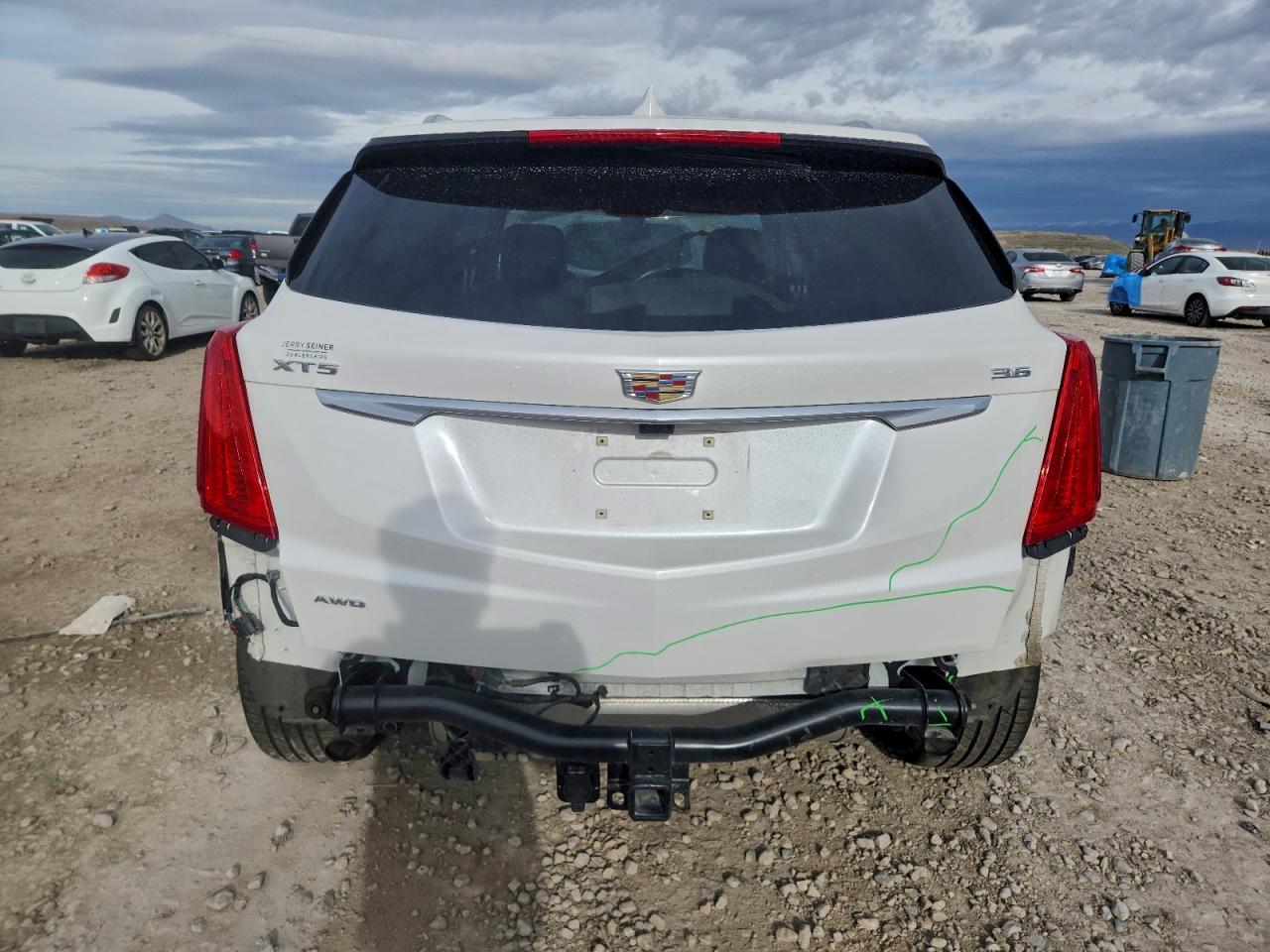 2019 CADILLAC XT5 PLATINUM photo 6