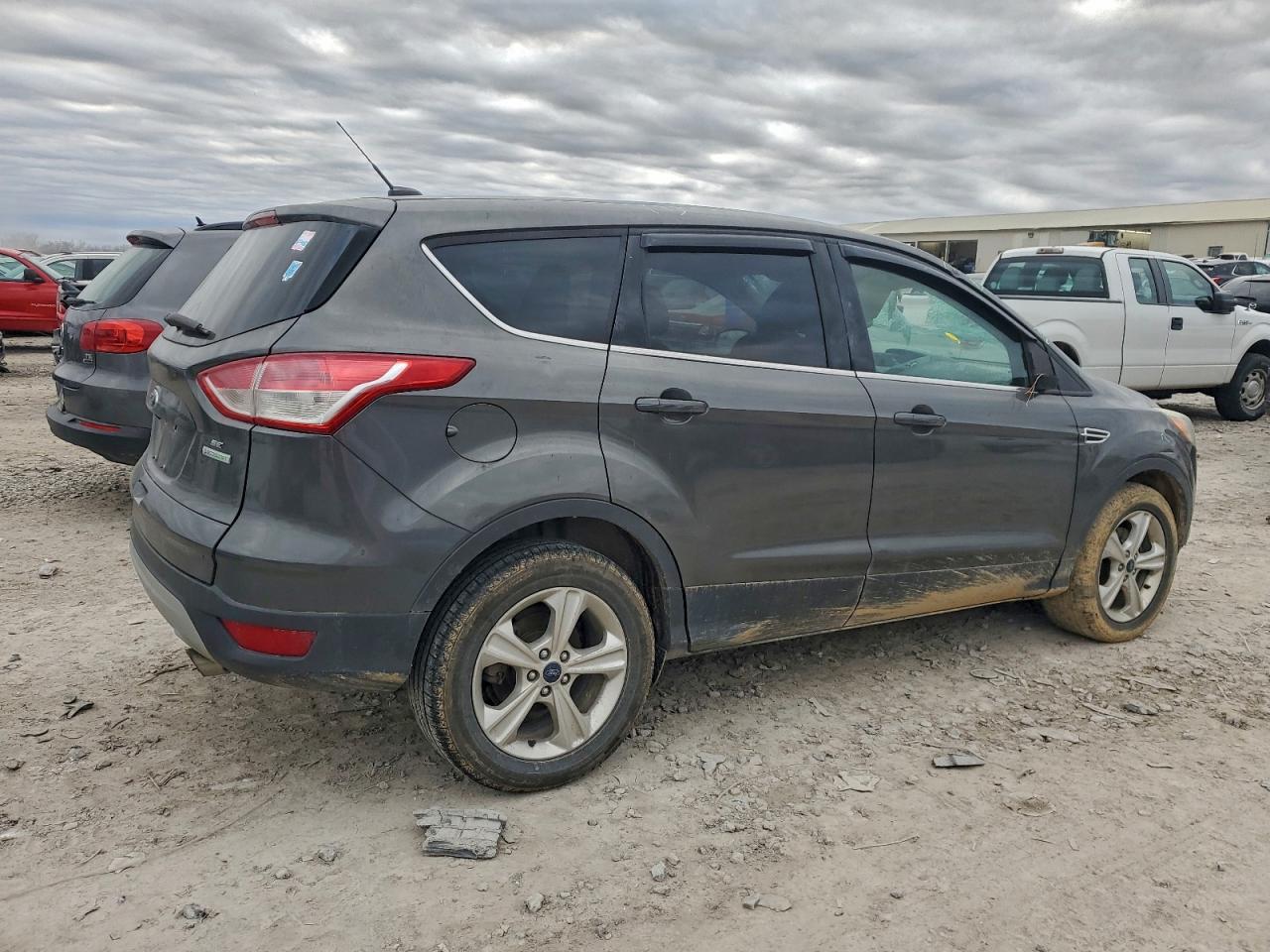 2016 FORD ESCAPE SE photo 5