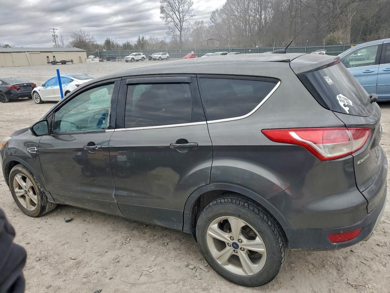 2016 FORD ESCAPE SE photo 3
