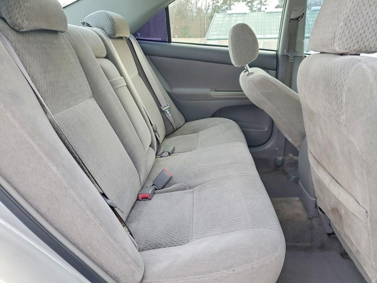 2002 TOYOTA CAMRY LE photo 10