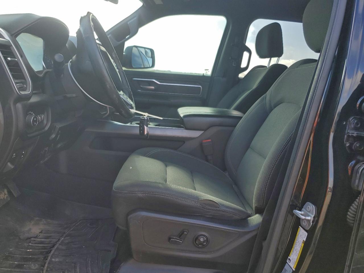 2019 RAM 1500 BIG HORN photo 7