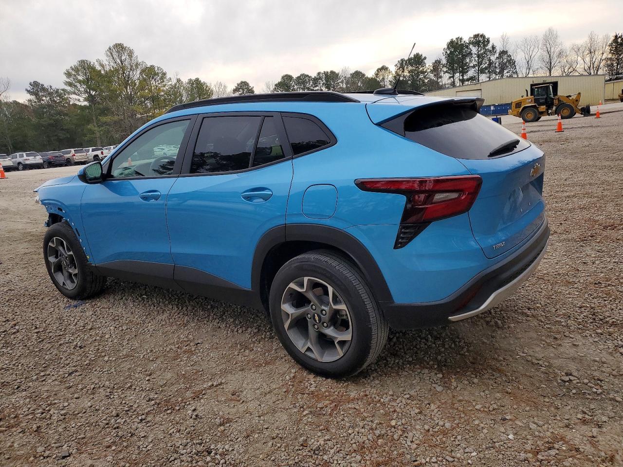 2025 CHEVROLET TRAX 1LT photo 2