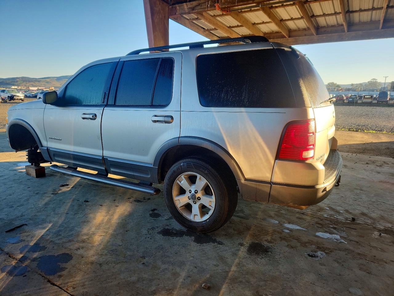 2002 FORD EXPLORER XLT photo 2