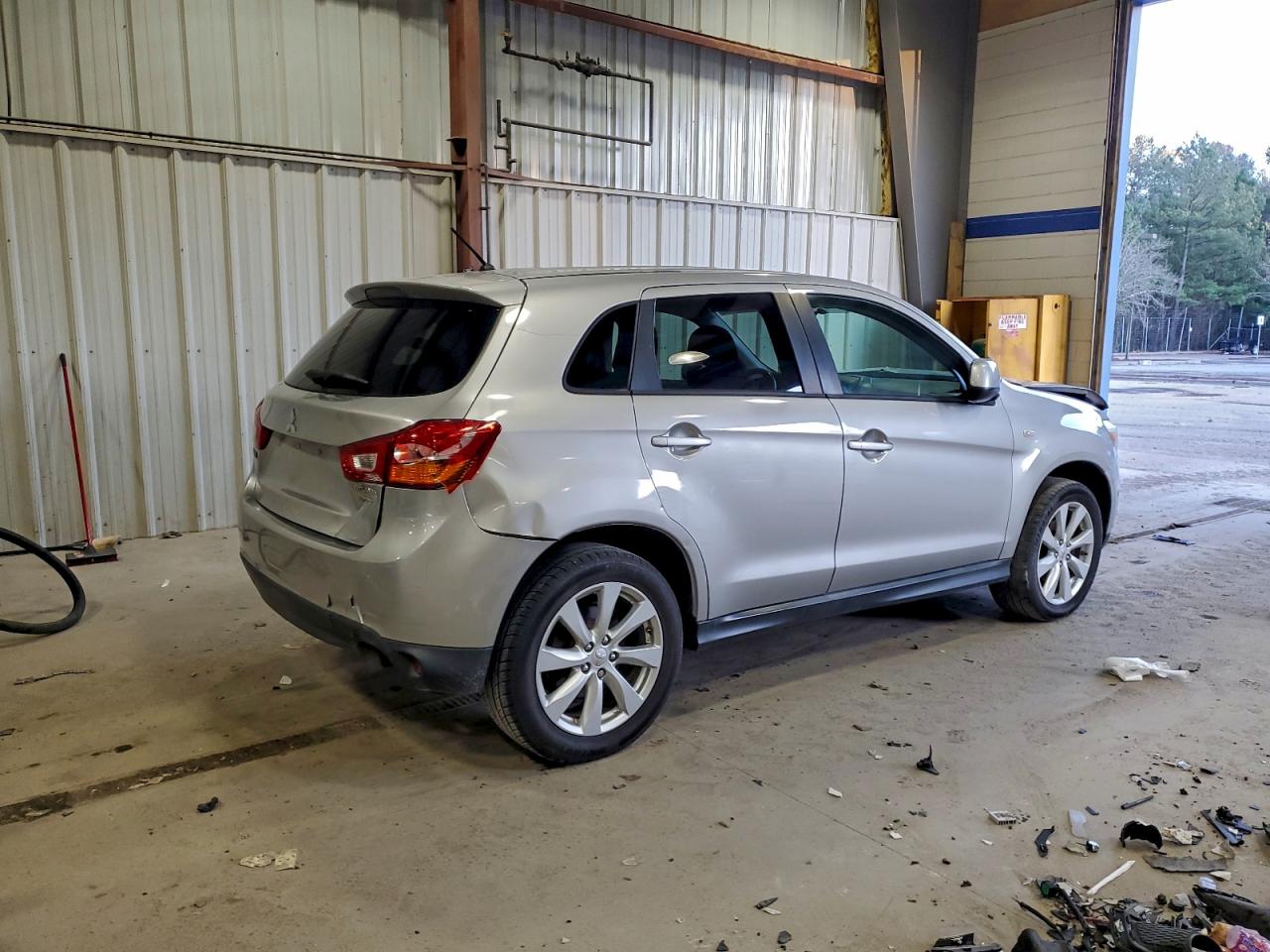 2015 MITSUBISHI OUTLANDER SPORT ES photo 3