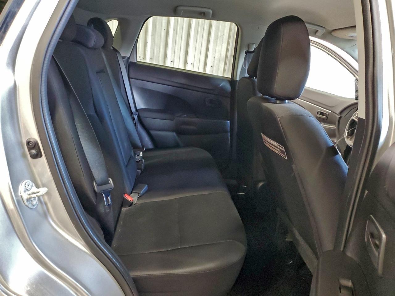 2015 MITSUBISHI OUTLANDER SPORT ES photo 11