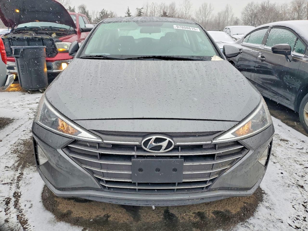2019 HYUNDAI ELANTRA SE photo 5