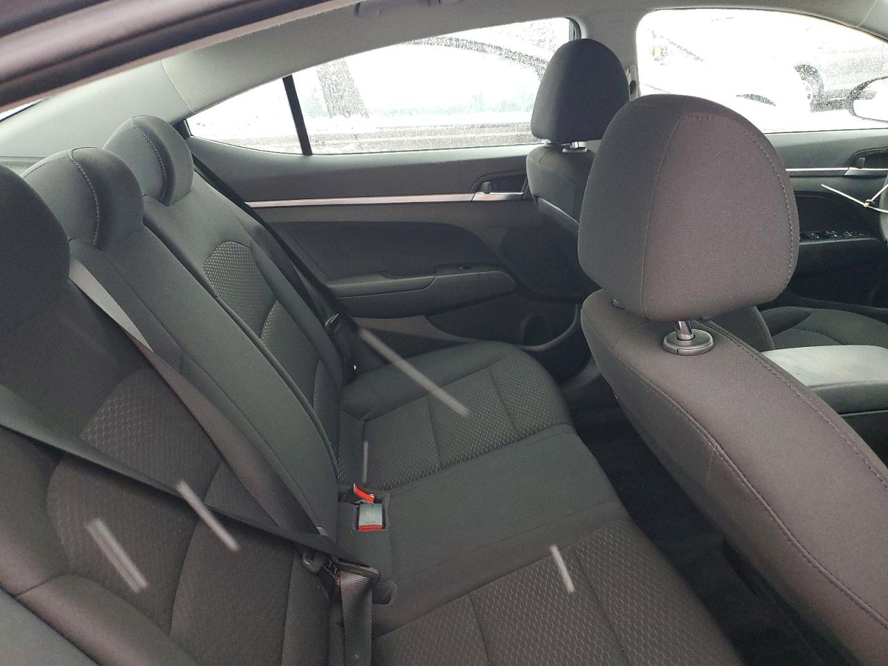 2019 HYUNDAI ELANTRA SE photo 10