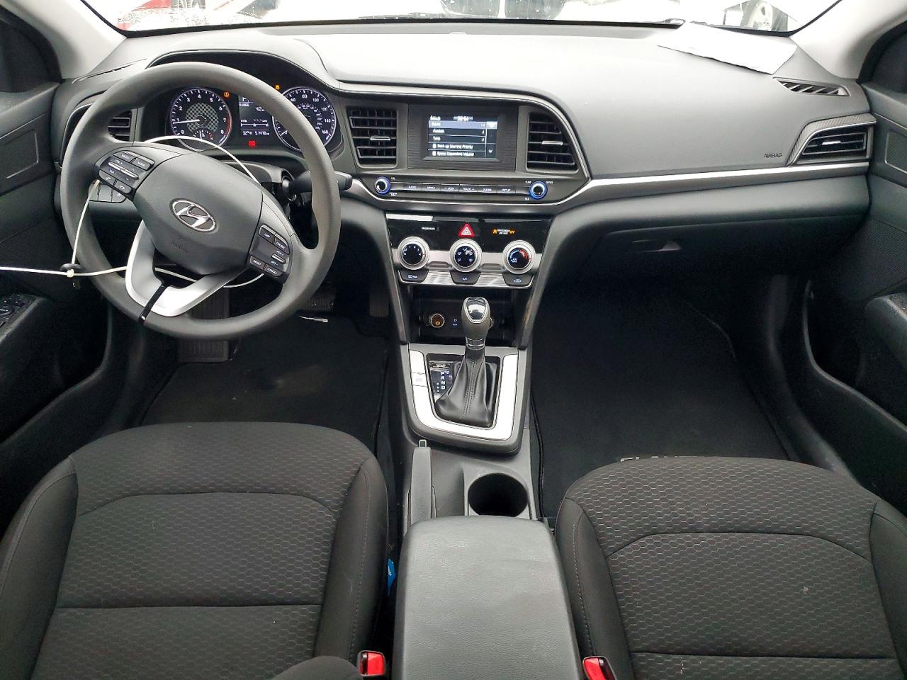 2019 HYUNDAI ELANTRA SE photo 8