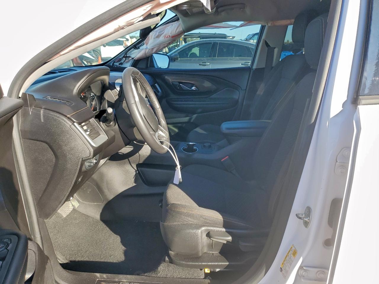 2018 GMC TERRAIN SLE photo 7