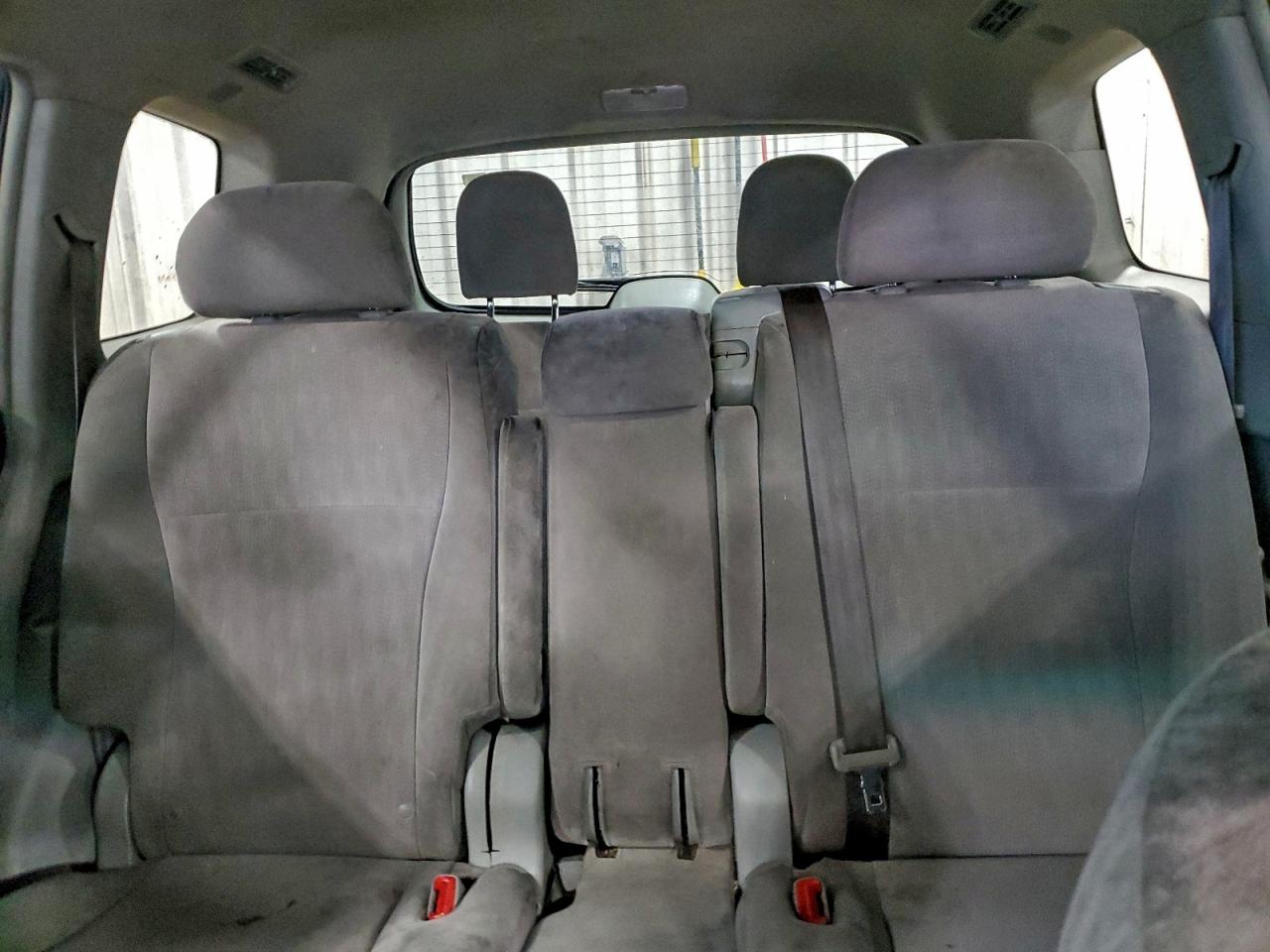 2012 TOYOTA HIGHLANDER BASE photo 19