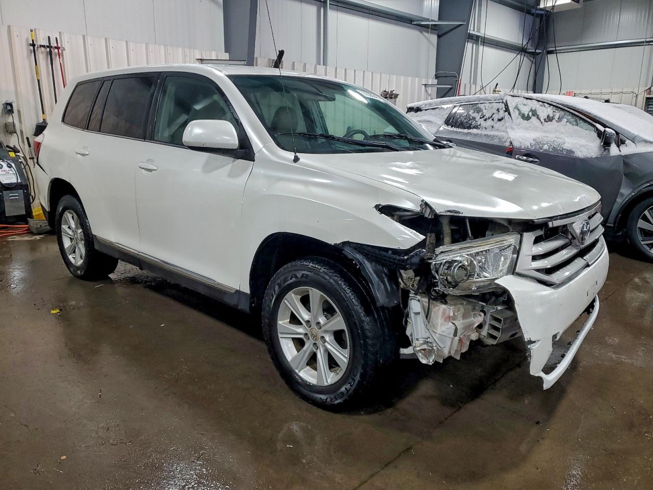2012 TOYOTA HIGHLANDER BASE photo 7