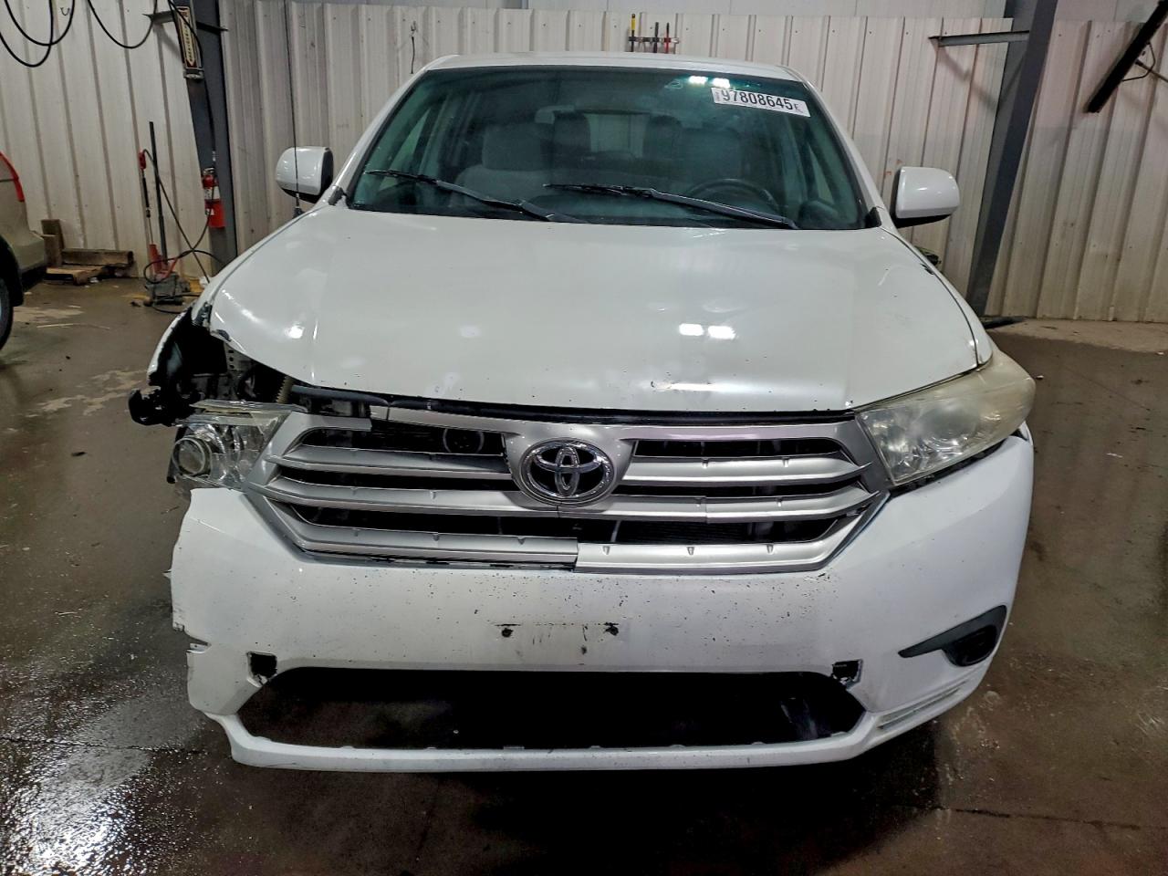 2012 TOYOTA HIGHLANDER BASE photo 9