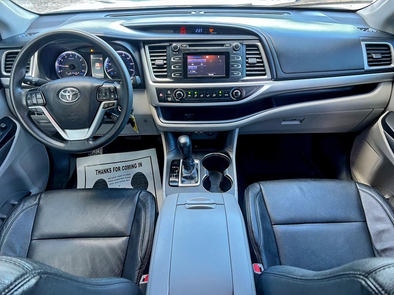 2019 TOYOTA HIGHLANDER LE photo 9