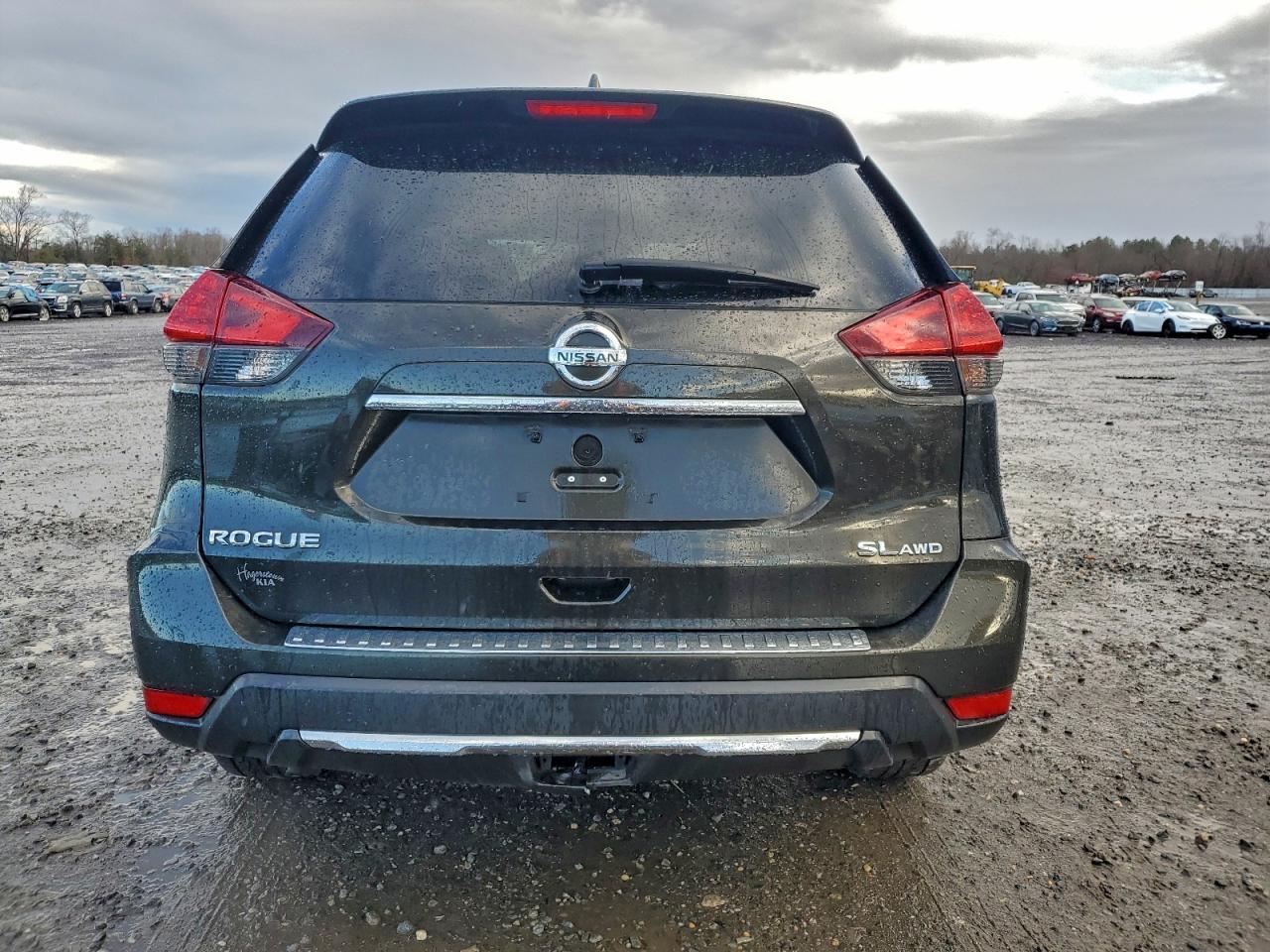 2017 NISSAN ROGUE SV photo 6