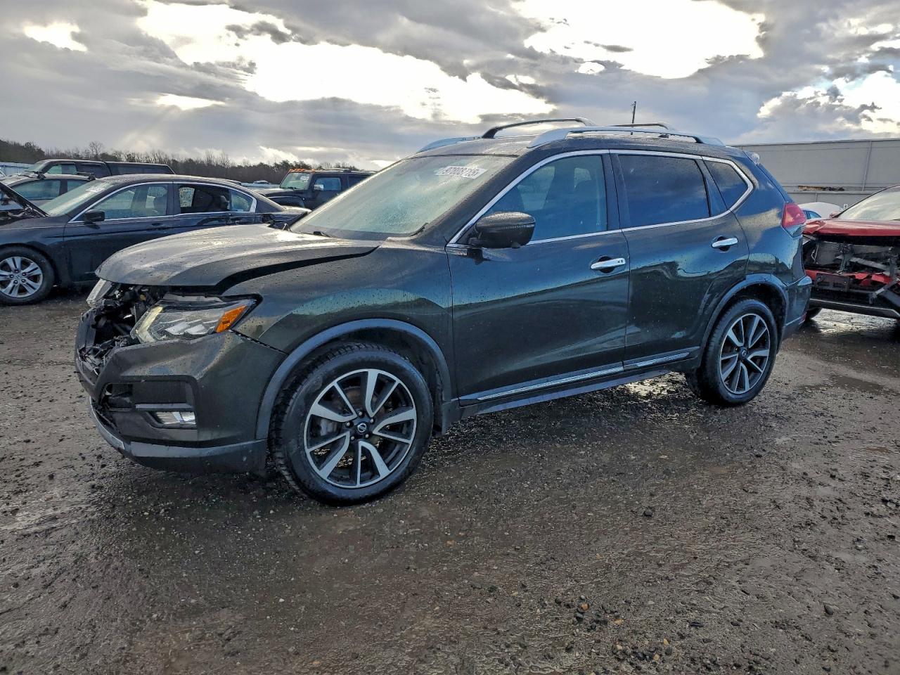 2017 NISSAN ROGUE