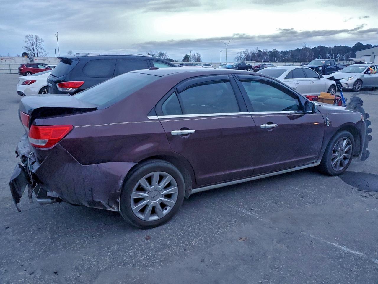 2012 LINCOLN MKZ photo 3