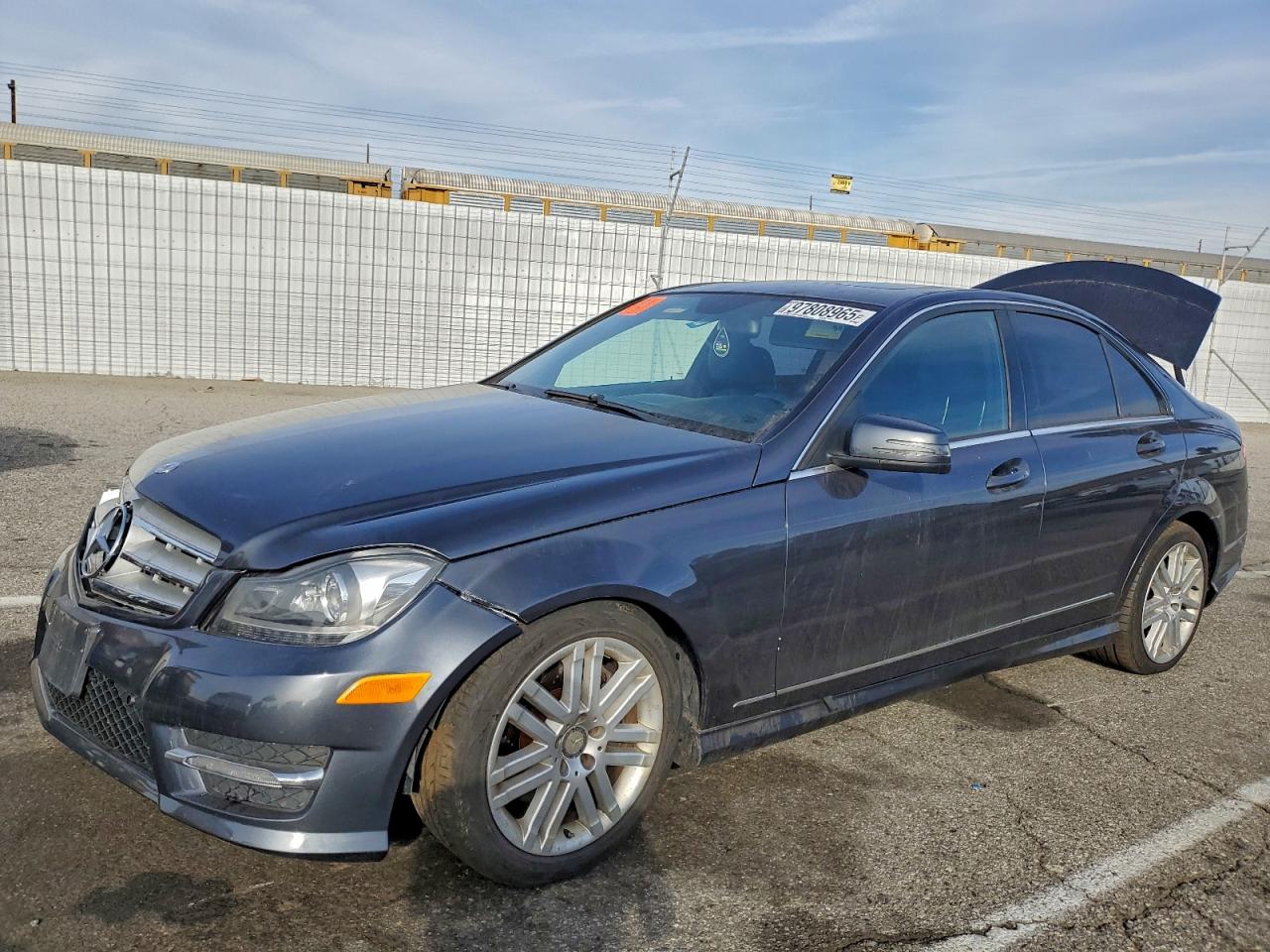 2013 MERCEDES-BENZ C