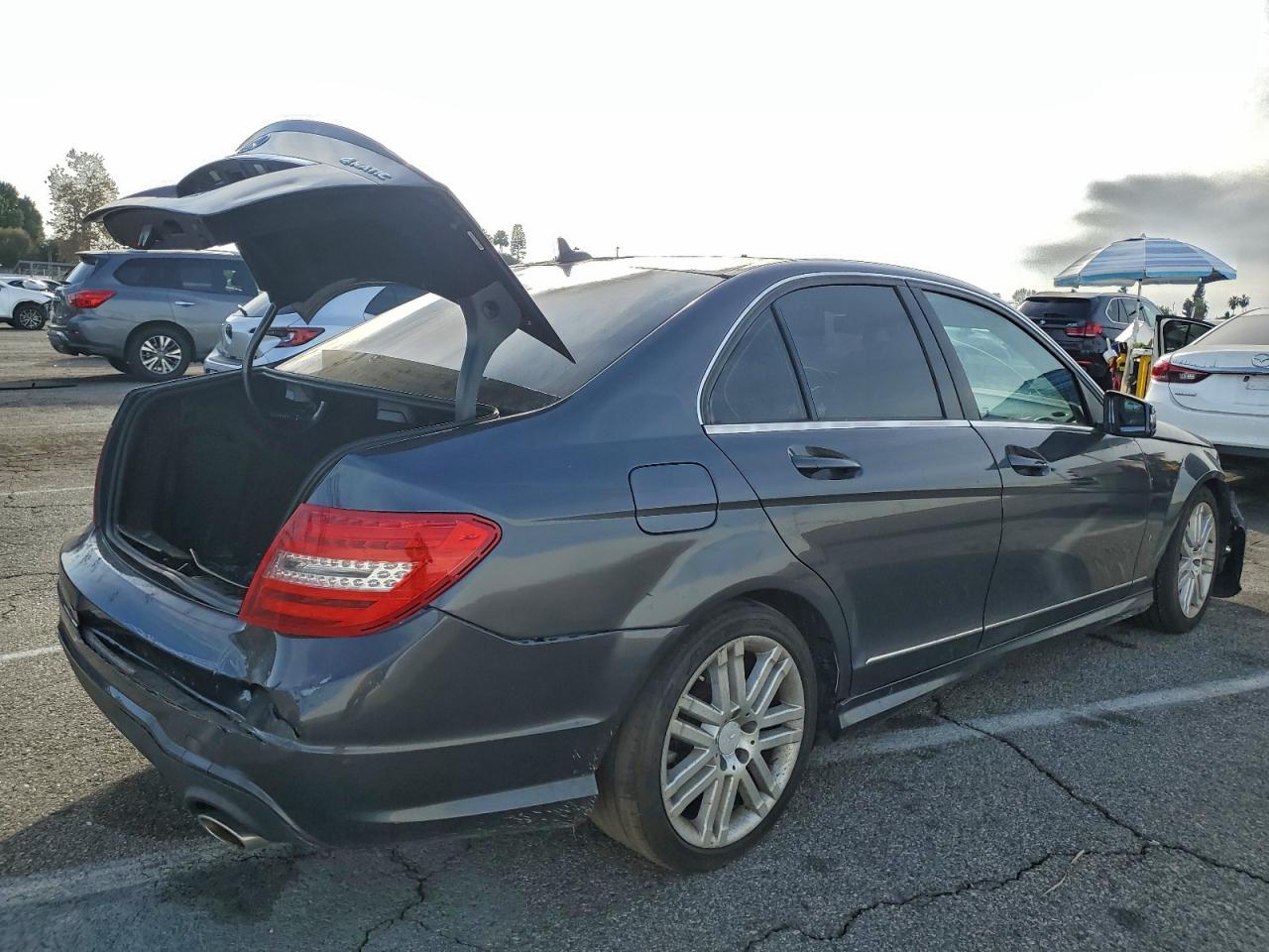 2013 MERCEDES-BENZ C 300 4MATIC photo 3
