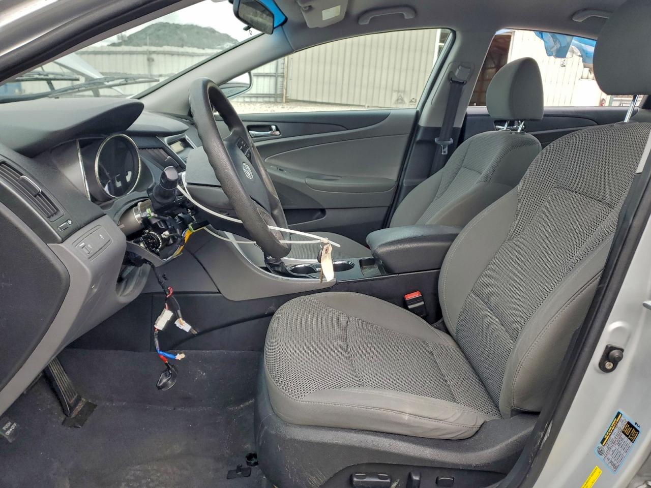2011 HYUNDAI SONATA GLS photo 7