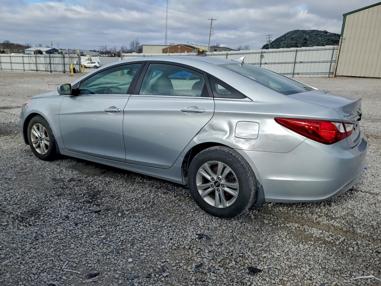 2011 HYUNDAI SONATA GLS photo 2
